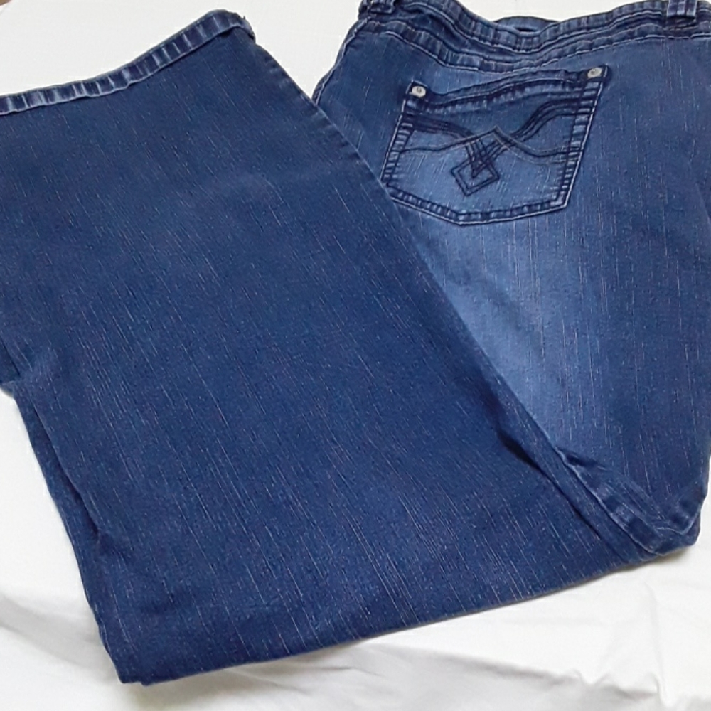 Roz & Ali boot cut jeans